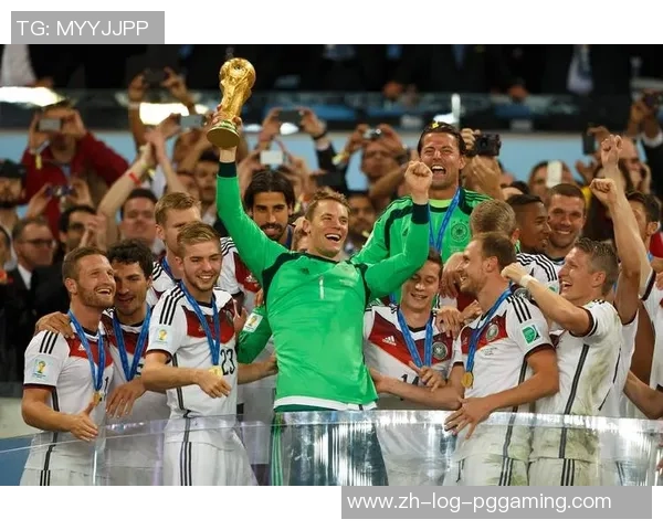 豪门足球风云中的传奇守门员诺伊尔如何书写自己的辉煌篇章